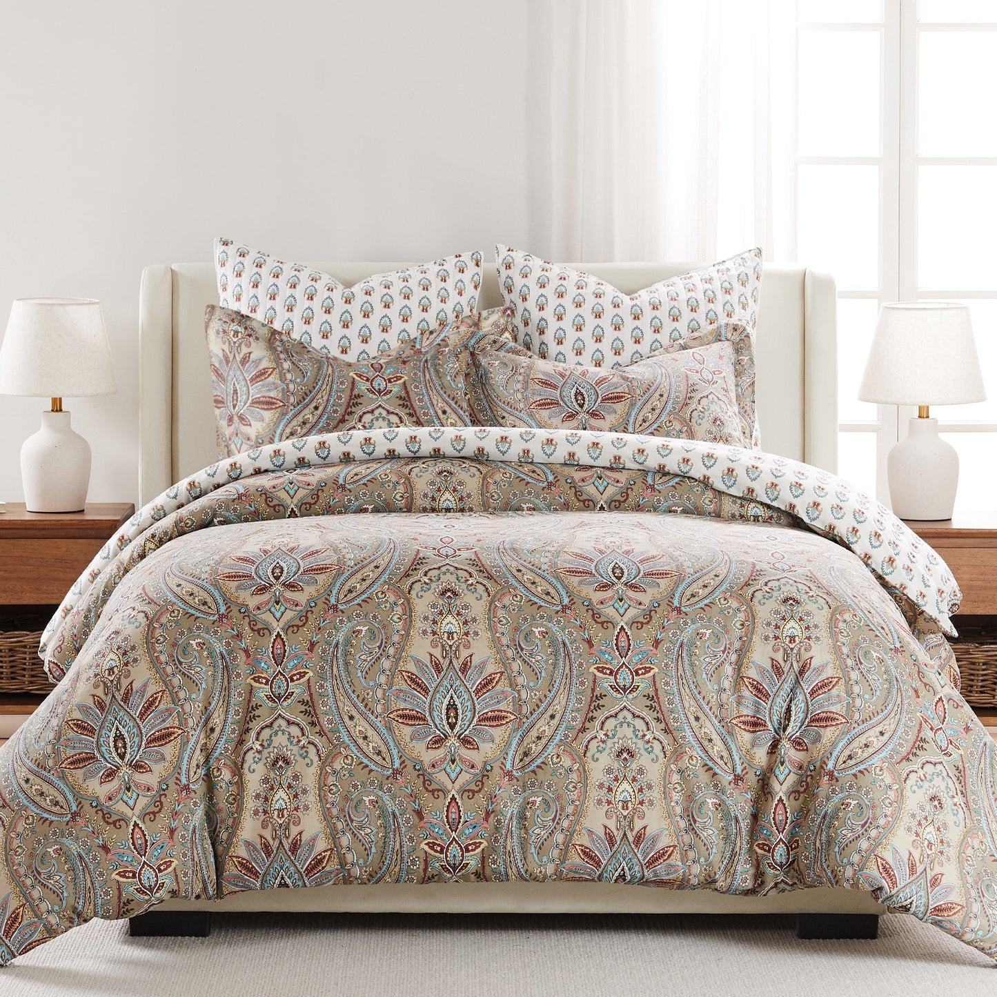 Kasey Comforter Set