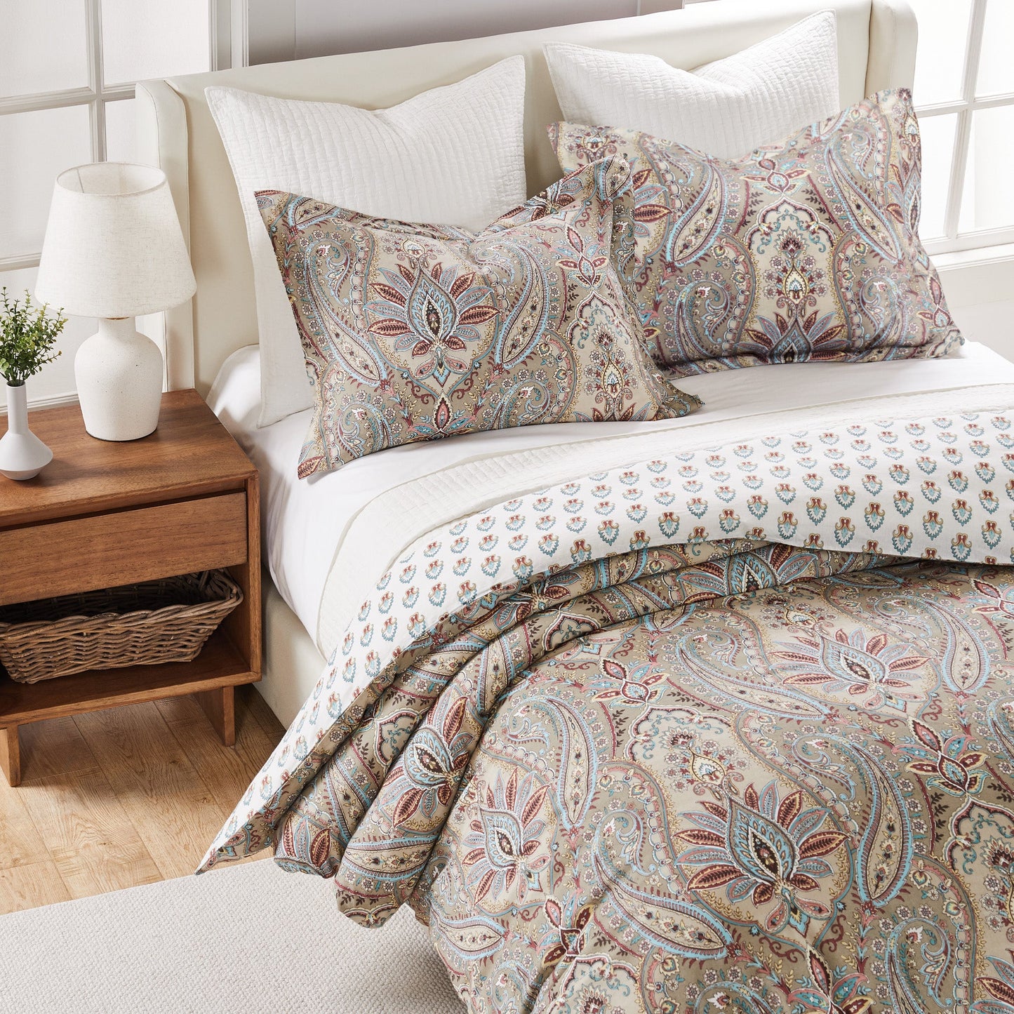 Kasey Comforter Set